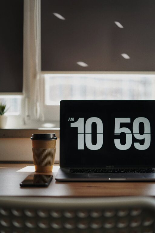 Simple Routines to Start and End Your Workday Effectively